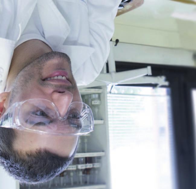 9 A HYGO-2 tüzelőanyag-cellás jármű ELMÉLETI KÉMIAI LABORATÓRIUM (vezetője: Dr.