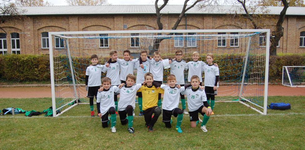 2005/2006-ban születettek November elején két gyakorló mérkőzést is játszottunk, a KISE U13-as és az UTE U12-es csapata ellen.