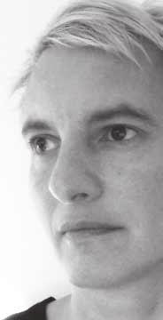 Új dokumentumfilmjét Spanyolországban készíti a Spectre productions-zal. Christine Seghezzi was born in Liechtenstein.