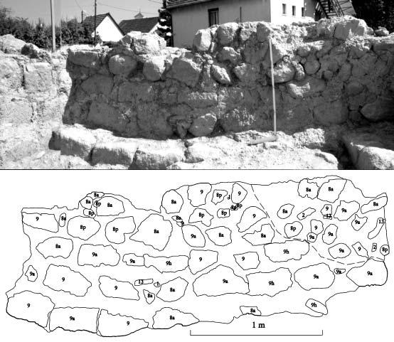 A kőelemek alakja A kiválasztott 6 falrész felületanalízisre alkalmas adatait a térinformatikában haszált módszer szerint (Detrekői és Szabó, 2002) a kőelemek látható felülete és kerülete képezte,