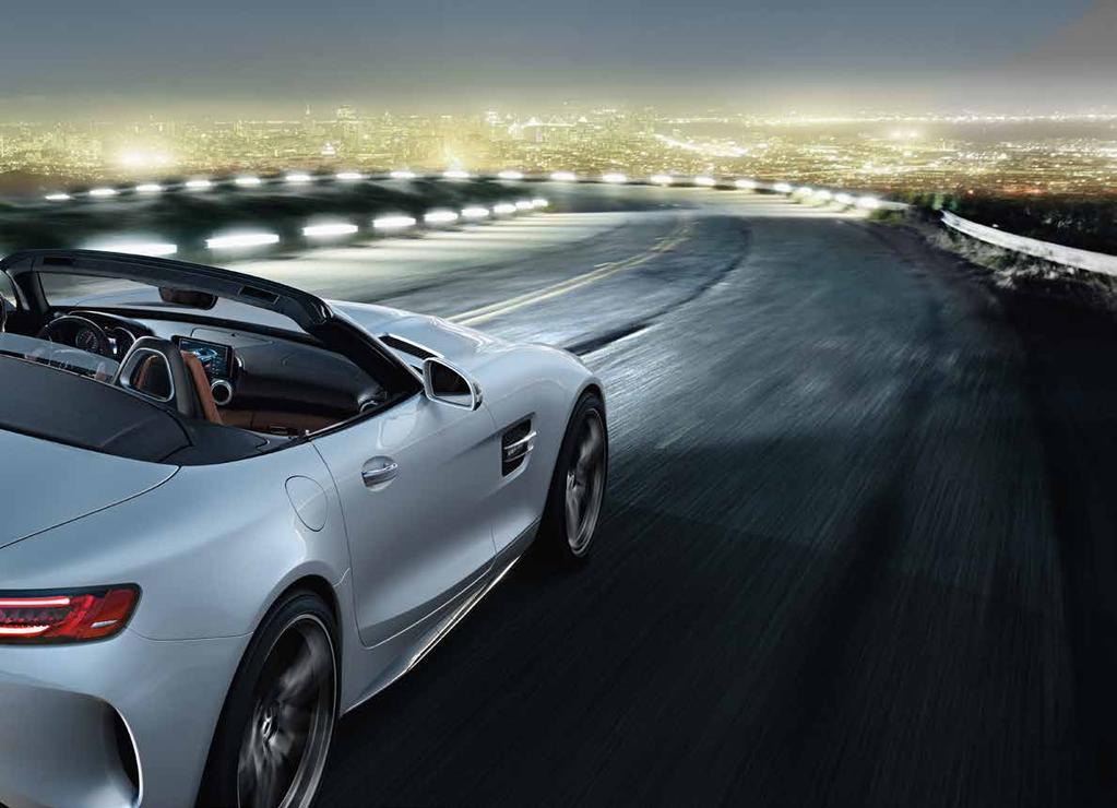 Alighogy kigurult az utcákra, máris legendává vált. A Mercedes-AMG GT C Roadster lélegzetelállító jelenség.