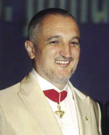 Prekja Kur lindëm në këtë botë prekëm shumë mrekulli të saj. Një nga elementët vendimtar të ekzistencës sonë është prekja, forma e saj shpirtërore, materiale dhe mendore.