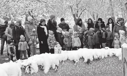4. oldal 2019. január (folytatás az előzõ oldalról) Advent második vasárnapján kicsit szeles, de napsütéses időben ünnepeltünk.