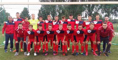 játékosunk öregedett ki, ezzel szemben 8 játékos érkezett az U17-ből. Végre sikerült Holecz Dánielt is leigazolnunk, valamint Márton Anti is visszatért hozzánk.