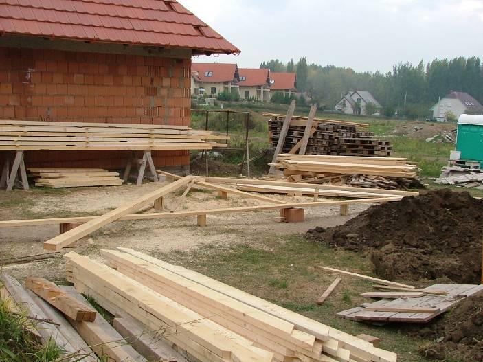 segítséget a vízszintes és függőleges kitűzésben.