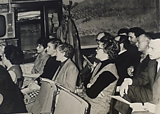 4 7. Ifj. Borbás László 8. Bugyi István 9. Csintó Ferencné 10. Deli István 11. Demeter Péter 12. Donkó Ottó 13. Gál Béla 14. Gazsó Józsefné 15. Gutai Józsefné 16. Halmos Tamásné 17.