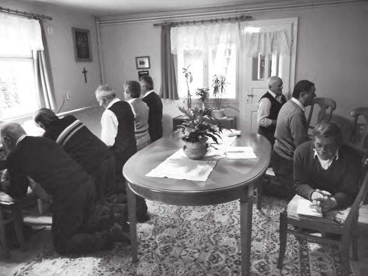 történő hónap első pénteki titokcseréje (2011) 6.