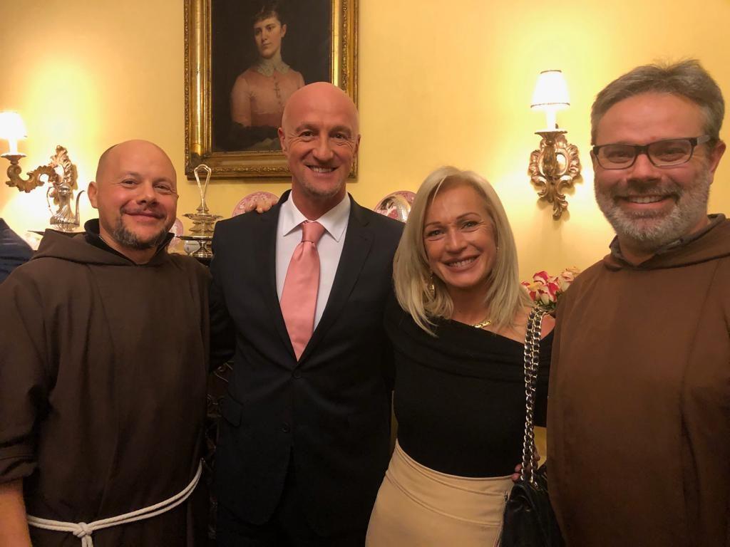 (balról Fra Andrea Marchioro, Marco Rossi, Mariella Rossi e Fra Marco. Fotó 2.