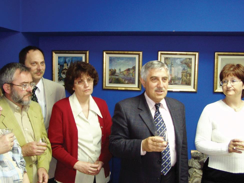 kapcsolatok építése MLE elnökként 2004-ben Újvidéken (Erdész