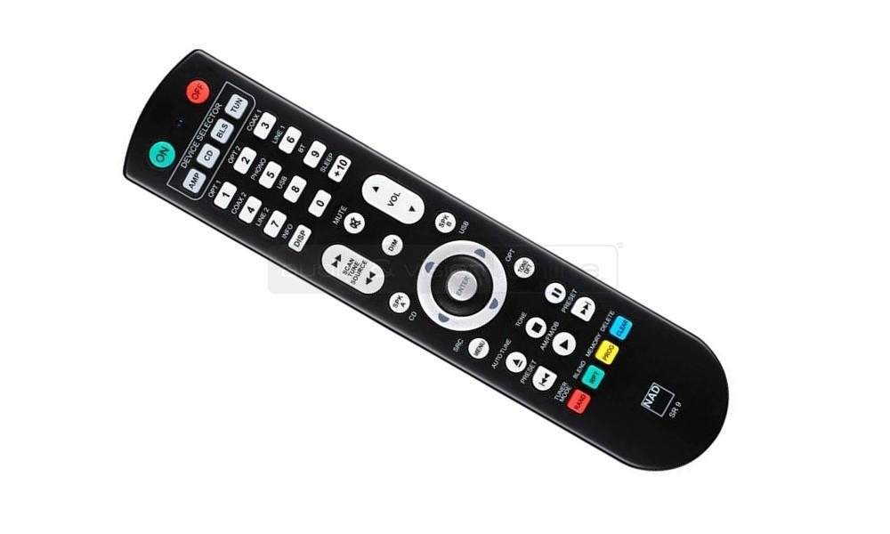 Használat Hozzánk úgymond szűz, tehát bővítőkártya nélküli verzió látogatott el, melyre Sony tévénket optikai, Pioneer Blu-ray lejátszónkat koaxiális, ADL GT40 USB DA konverterünket pedig analóg RCA