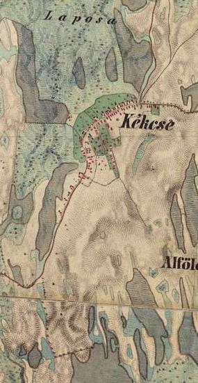 A Fő utca (Nagykékcse) Ny-K irányú.