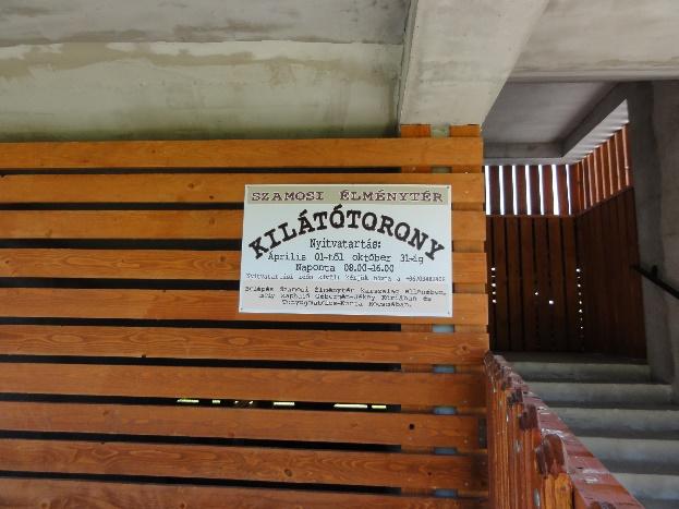 Fülpösdaróc - TAK 50 VII. Jó példák Sajátos építményfajták, reklámhordozók, egyéb műszaki berendezések A reklámok, reklámhordozók a település arculatának szerves részét képezik.