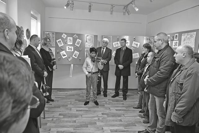 Počas dvoch mesiacov sa v projekte stretlo neuveriteľných 180 účastníkov, ktorí pracovali pod vedením odborníkov, výtvarných pedagógov a akademických maliarov.