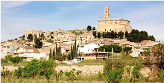 FOLYTONOSSÁG ÉS ÚJÍTÁS Örökségvédelem és kortárs építészet határterületei Spanyolországban A katalóniai Corbera d'ebre a spanyol polgárháború egyik ikonikus települése 1938-ban az ebroi csatában