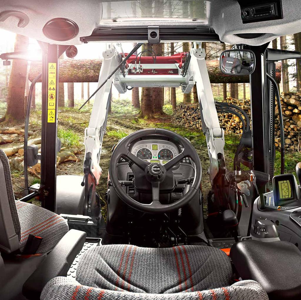 TÖKÉLETES 360 OS KILÁTÁS 4oszlopos panorámafülke Kiváló kilátást biztosító tetőablak Elektromosan állítható, fűtött, nagy látószögű tükrök Akár 16 LED