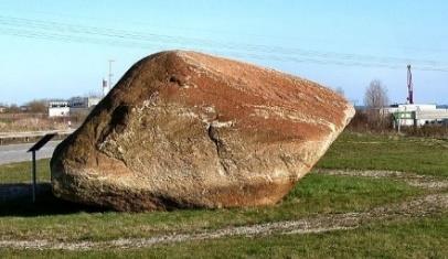 Milyen alakú a gleccser völgye? (Az ábrán vastagítsd meg a gleccser völgyét!) U alakú völgy 3.
