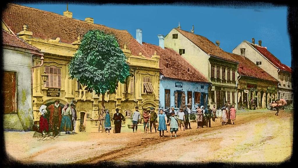 A templomtéri piac átellenében álló gyerekek várják a finom tejterméket. (forrás: Orbán Péter) 13.