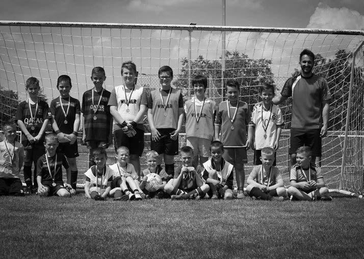 2016. augusztus SPORT 15 Sport Július első hetében kezdetét vette a nyári felkészülés. A nyári felkészülés és az előző szezon között nincs nagy szünet, így a visszaállás sokkal könynyebb.