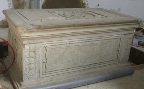 század elején létrehozott egy hamis, jñllehet verssoraiban valñdi Janusepigrammát, Szirmay Antal pedig 1809-ben