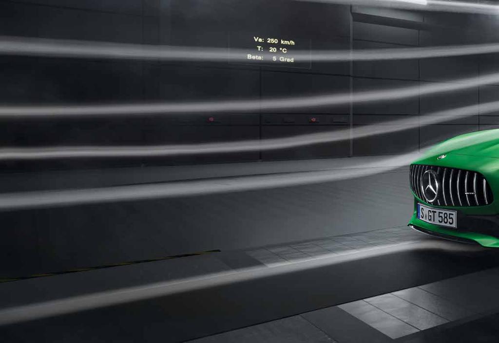 54 Aerodinamika. A Mercedes-AMG sportautók már alapformájukban optimális aerodinamikával vannak kialakítva.