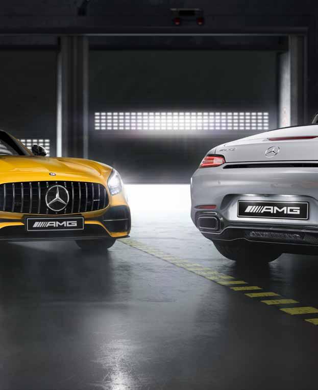 57 AMG Karbon csomag. Az erőt sugárzó elemek erőteljes megjelenést kölcsönöznek az autónak.