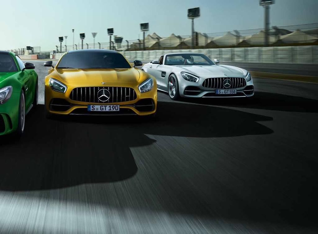 7 Versenyzők alkották! A Mercedes-AMG GT3 versenyautótól a Mercedes-AMG GT Roadsterig: a Mercedes-AMG GT család valamennyi tagjának közös jellemzője, hogy eredete az autósporthoz köti.
