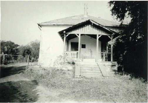 A község központi szerepe az utóbbi 80 évben kezdett csökkeni, ezzel egy időben a korábbi 1900