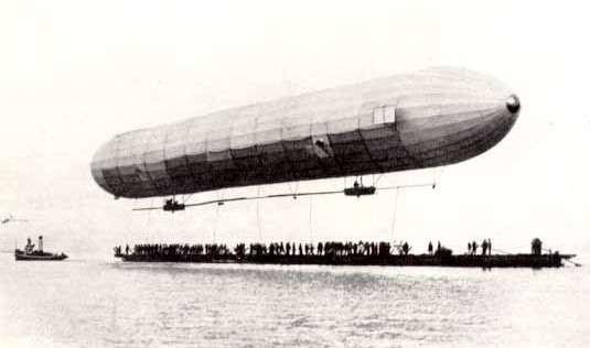 A Zeppelin I.