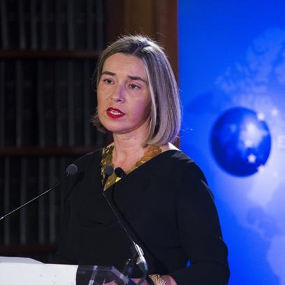 Még inkább törekednünk kell arra, hogy közös hangon szólaljunk fel a külpolitikai kérdésekben.