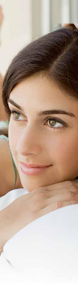 Mild Revitalizing Shampoo Szinergista módon ható összetevői révén, úgy tisztítja a hajat, hogy közben hidratálja is Segít megtartani a haj és a fejbőr normális ph-ját A haj csillogó és könnyen