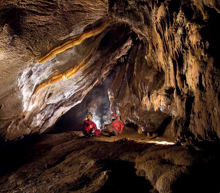 Kiemelkedő tudományos jelentőség A világörökség cím odaítélésekor a barlangok tudományos jelentősége, valamint világviszonylatban is gazdag tudománytörténeti múltja is sokat nyomott a latba.