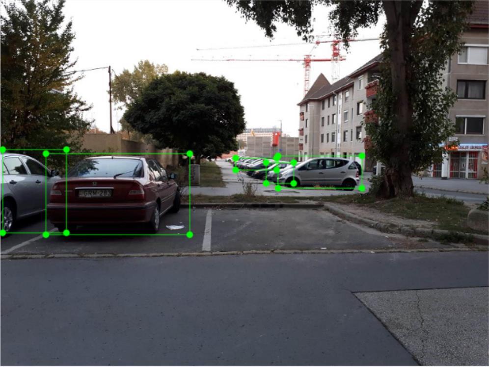 hálózat detektálásából állnak elő, ezen kézzel még van lehetőség később javítani. Ezek a képkockák az xml-el együtt alkalmasak objektum detektáló hálózatok tanító adataként szolgálni. 17.