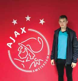 Utánpótlás 8 CRUYFF NYOMDOKÁBAN Az Ajaxnál vett részt szakmai úton akadémiánk küldöttsége.
