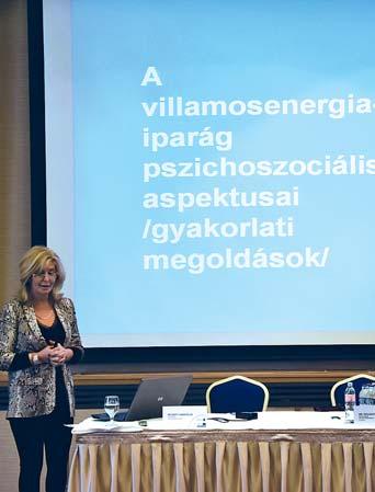 A program szerint haladva regisztráció után dr.