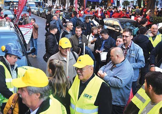 A szeptember 20-i tüntetésnek kettõs üzenete volt, egyfelõl felhívta a figyelmet a problémára, másfelõl bemutatott egy pozitív példát, a lengyelekét.