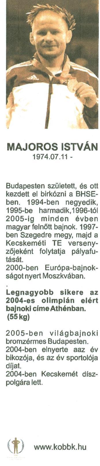 birkózócsapatának. Balról az első Tihanics Tibor, a mester. A harmadik Majoros István, az olimpiai bajnok.