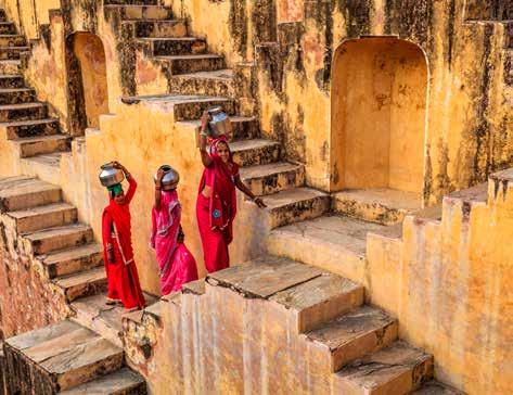 nap Jaipur Puskar Jodhpur Reggeli, majd továbbutazás Puskarba, ahol közel négyszáz templom és számos tó található, melyek a legenda szerint Brahma, a Teremtő kezéből kihulló virágszirmokból