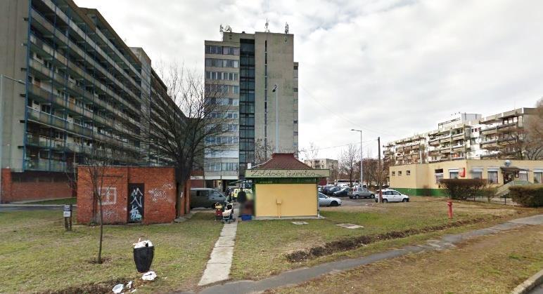 Kakastó Kisvendéglő épülete az Eperjes utca