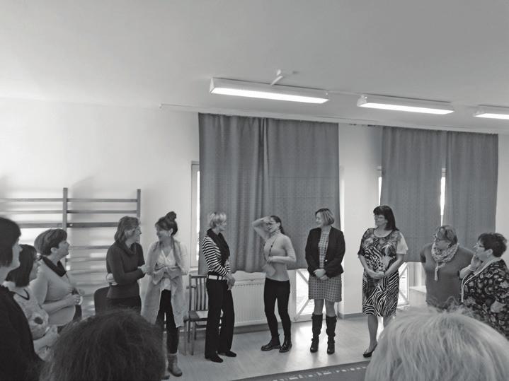 Interaktív előadás keretében mutatta be Jónásné Kovács Bernadett és Lepsényiné Szépi Gabriella a Pusztaszabolcsi Városi Óvoda és Bölcsőde Zsiráf Óvoda székhelyének EMK - az együttműködő kommunikáció