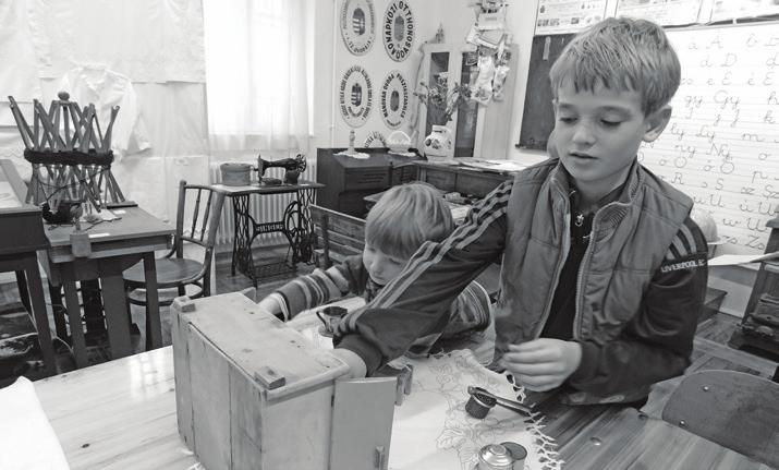 Kodály ugyan számos művet alkotott, amely az egyházi zene kategóriájába tartozik, ezeknek azonban jelentős része kórusmű, illetve nagyobb lélegzetű, orgona mellett zenekarra írt oratórikus darab.
