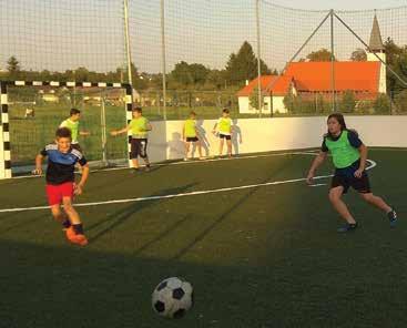 Örömmel láttam reggelente a sok-sok gyereket, akik bicajjal, gyalogosan, rollerrel érkeztek iskolába a szülők kíséretében.