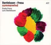 Kiadója a szomorú évfordulóra dupla CD-n jelentette meg a 2005-ös londoni koncert felvételét, mintegy érzékeltetve, hogy mekkora veszteség érte a kontinens jazzéletét.