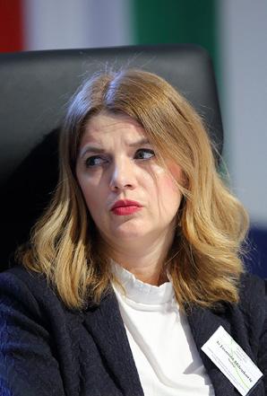 Döntőbizottság Jasmina