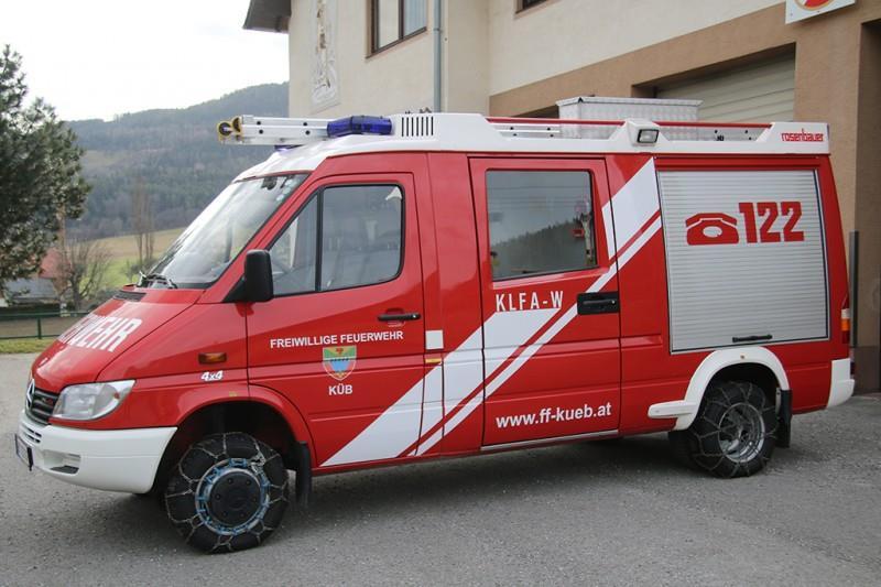 140 Az engedély azonos feltételek mellett, megadható 7,5 t össztömegig, amennyiben a képzés és a gyakorlati vizsga ilyen járművel történik.