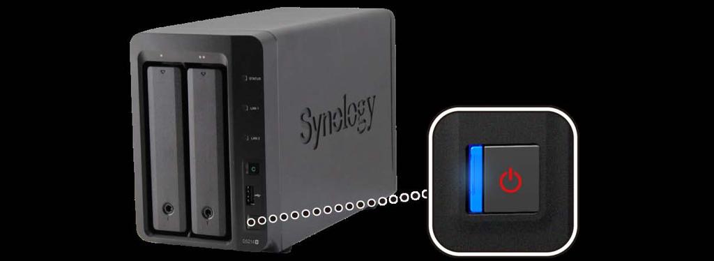 Csatlakoztassa a tápkábel egyik végét az AC adapterhez, a másik végét pedig a konnektorba.