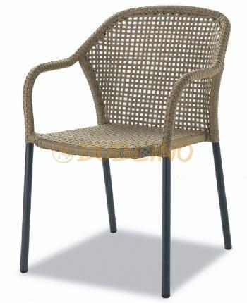 fonat egymásba rakható verzió. DL ELENA Natúr színterezett alumínium szék párnával.