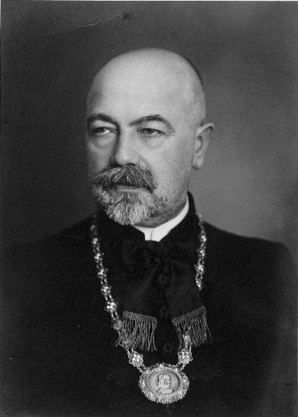 ábra: Imre Sándor könyve a mérnöktovábbképzésen oktatott pszichológiáról (Imre 1944) A személyiségpszichológiával foglalkozó Boda István (Fülei Boda István) (1894-1979), a Magyar Psychológiai