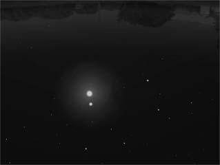 58 Meteor csillagászati évkönyv 2016 Hold Jupiter-együttállás március 22-én A február 24-i együttállás után alig egy hónappal ismét a Jupiter közelében találjuk a 98%-os teliholdat.