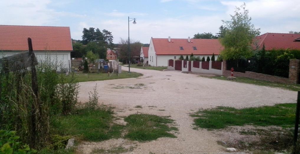 vízáteresztő burkolat alkalmazása eddig burkolatlan utcában (16 háztartást érint) a település zöldítése a turizmus fejlesztése geológiai értékekre alapozva napelemek telepítése Legfontosabb