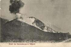 Mount Aso with sm oking top